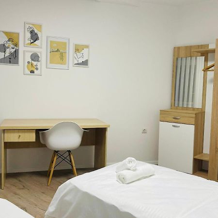 Pristina Nest Appartement Buitenkant foto
