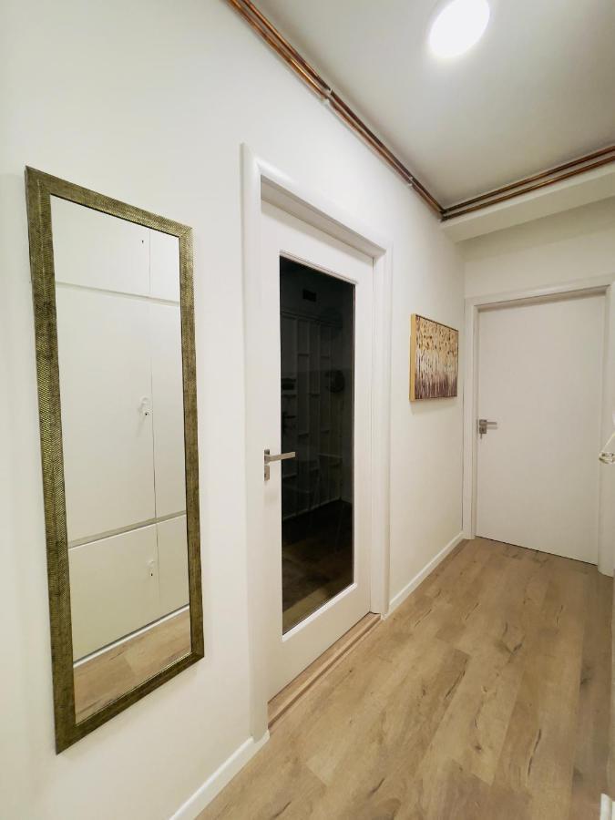 Pristina Nest Appartement Buitenkant foto
